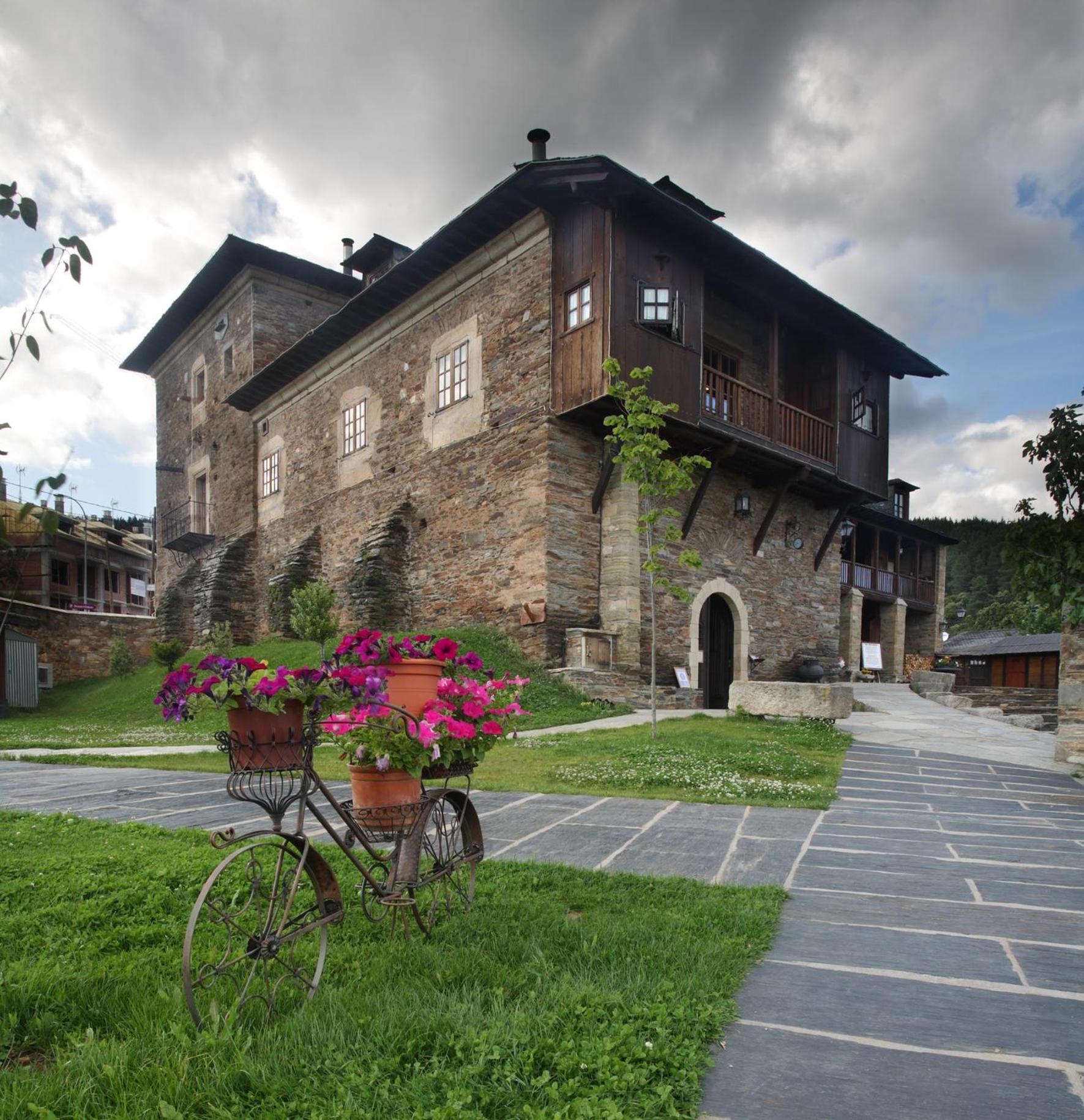 Prada a Tope - Palacio de Canedo Canedo (Leon) Exterior foto